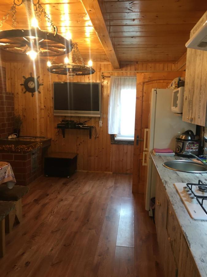 Vila Kotiedzh U Mariny Jaremče Exteriér fotografie
